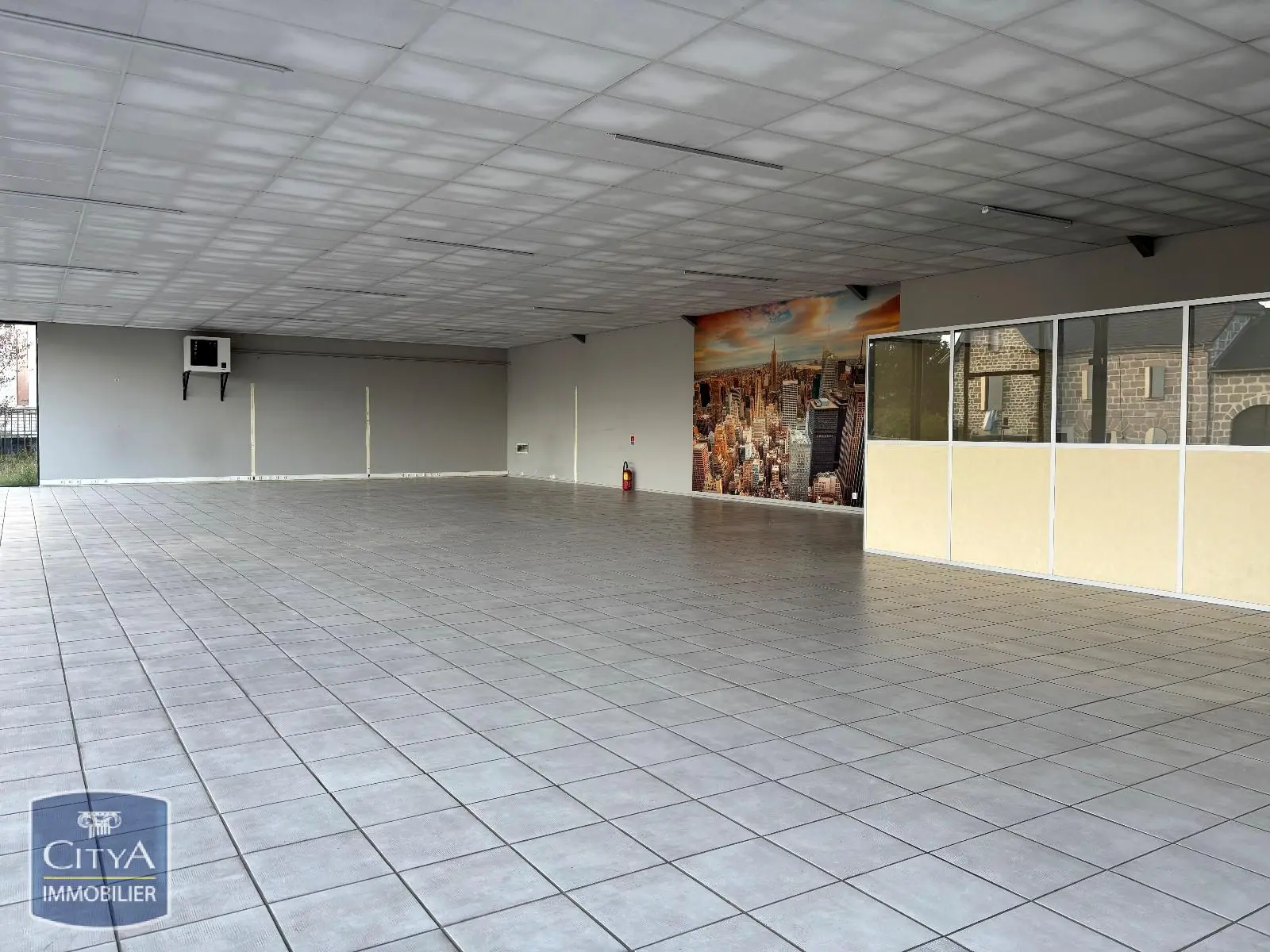 Photo 4 Local Commercial 551.9m²