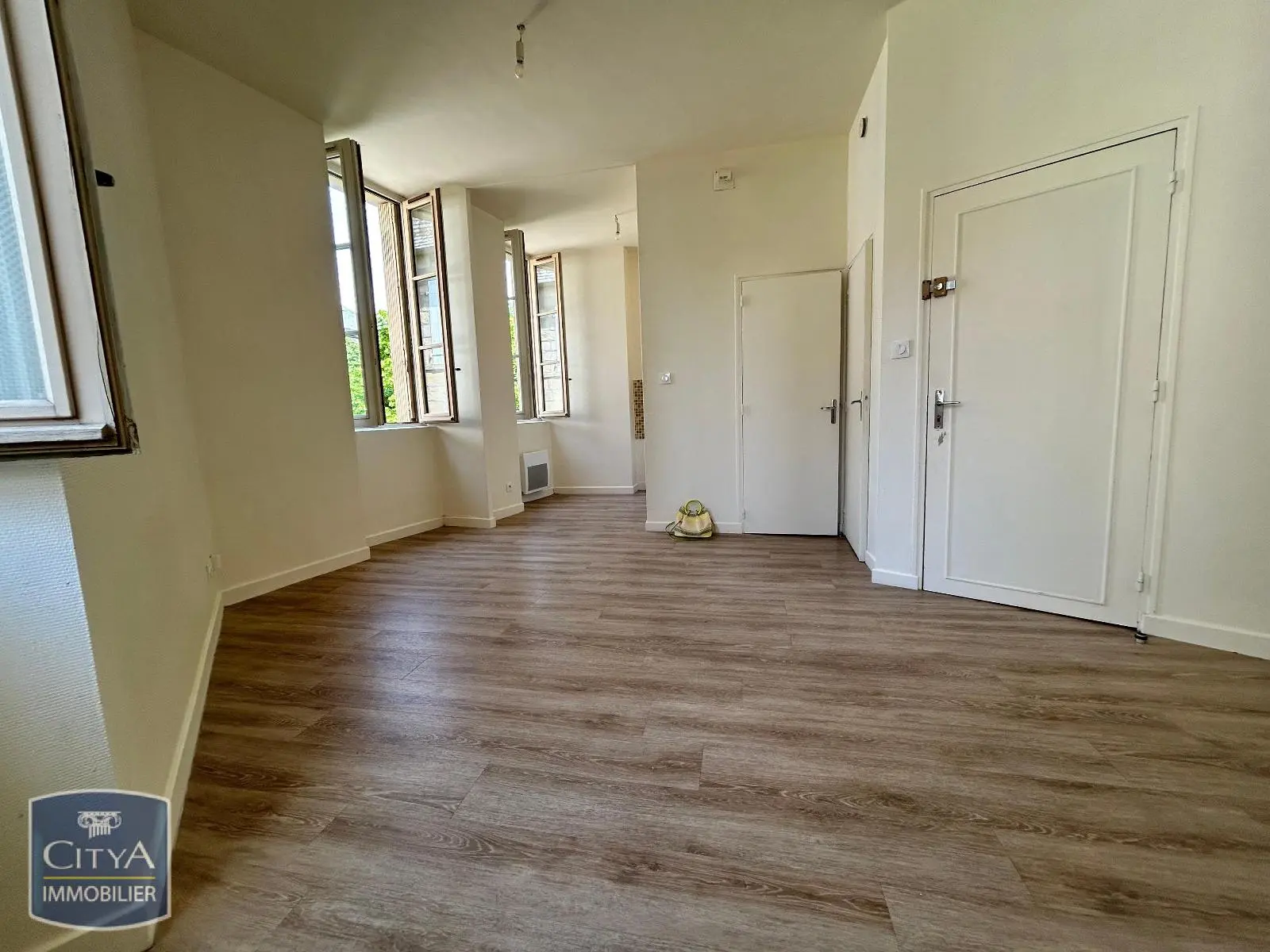 Photo 2 Appartement 1 pièce 26m²