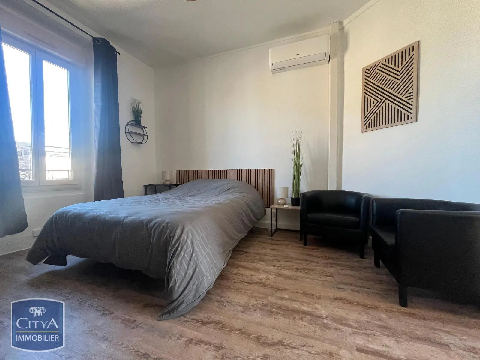 Photo 2 Appartement 1 pièce 27.2m²