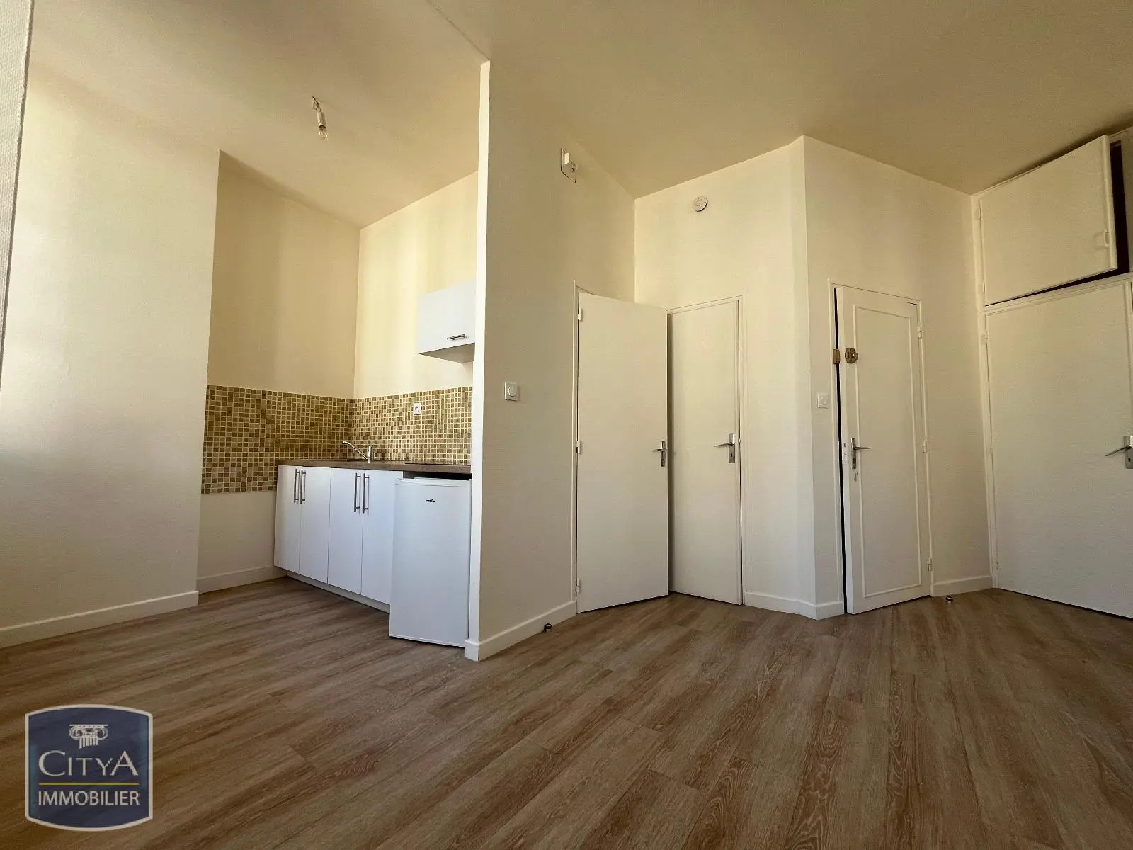 Photo 2 Appartement 1 pièce 26m²