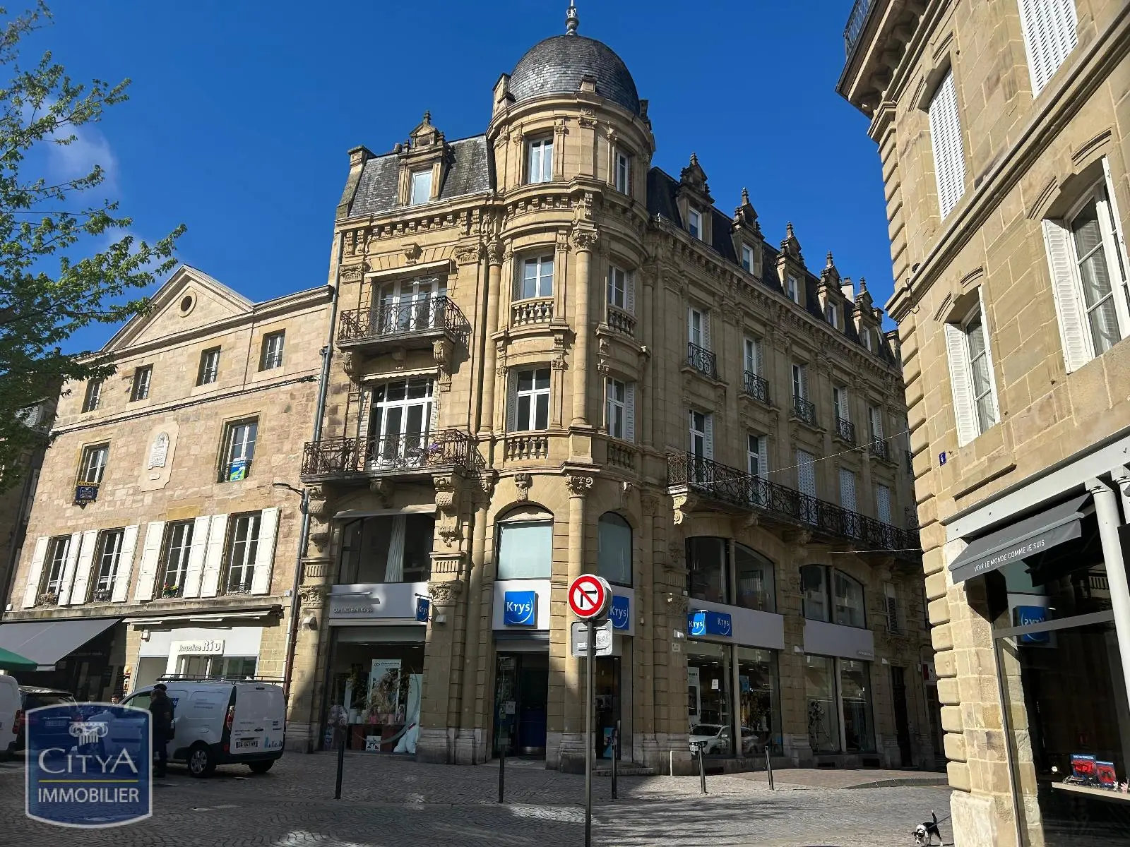 Photo 1 Appartement 4 pièces 124.73m²