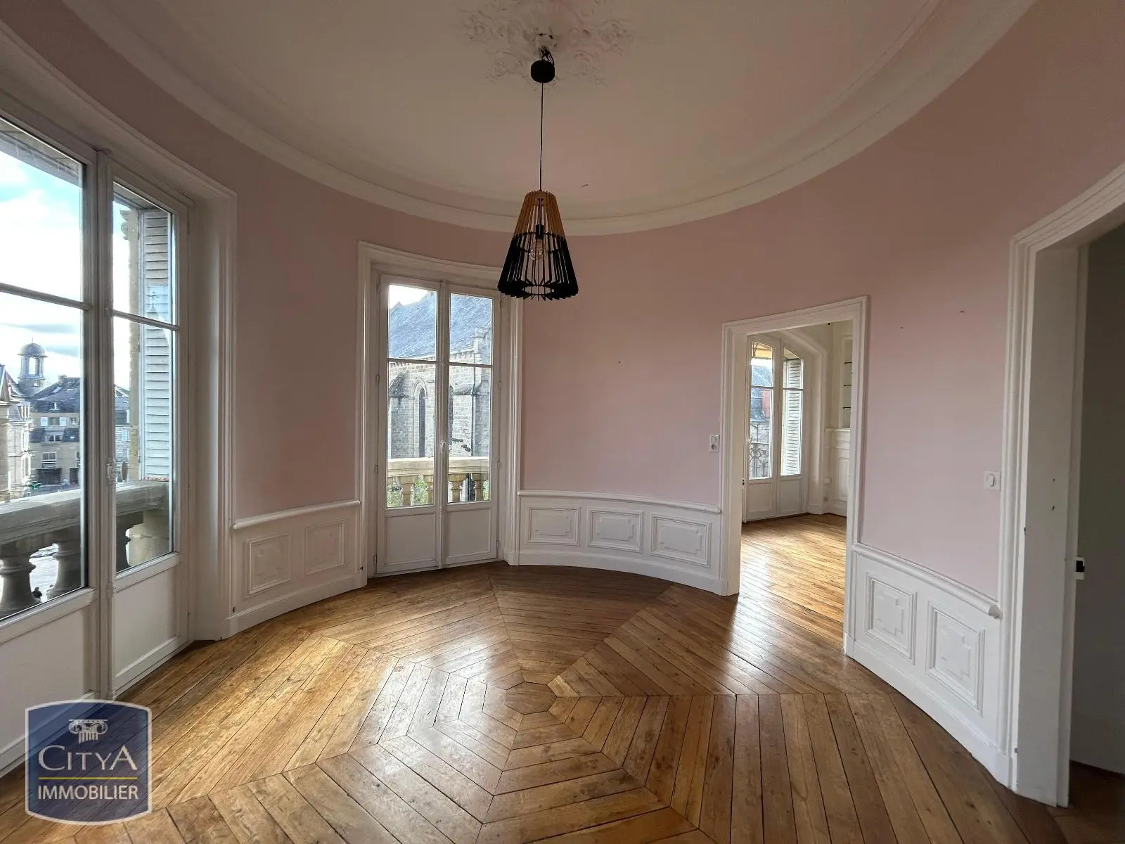 Photo 2 Appartement 4 pièces 124.73m²