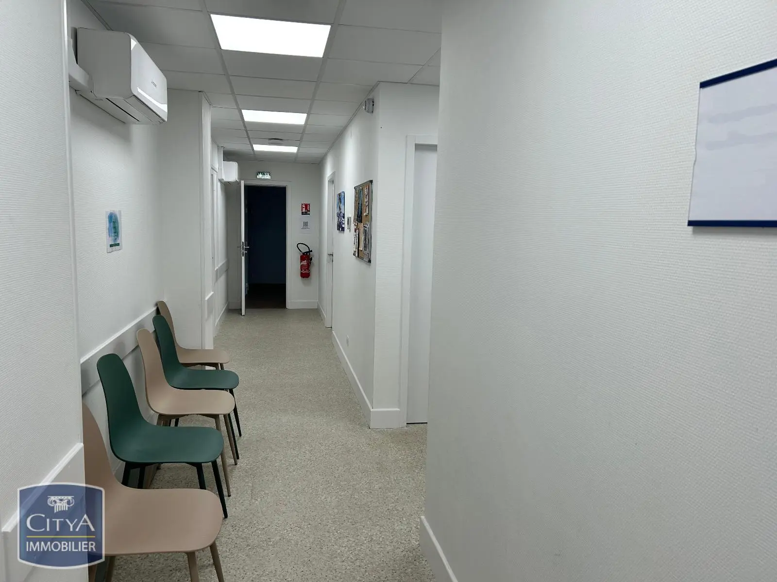 Photo 2 Local Professionnel 1 pièce 12m²