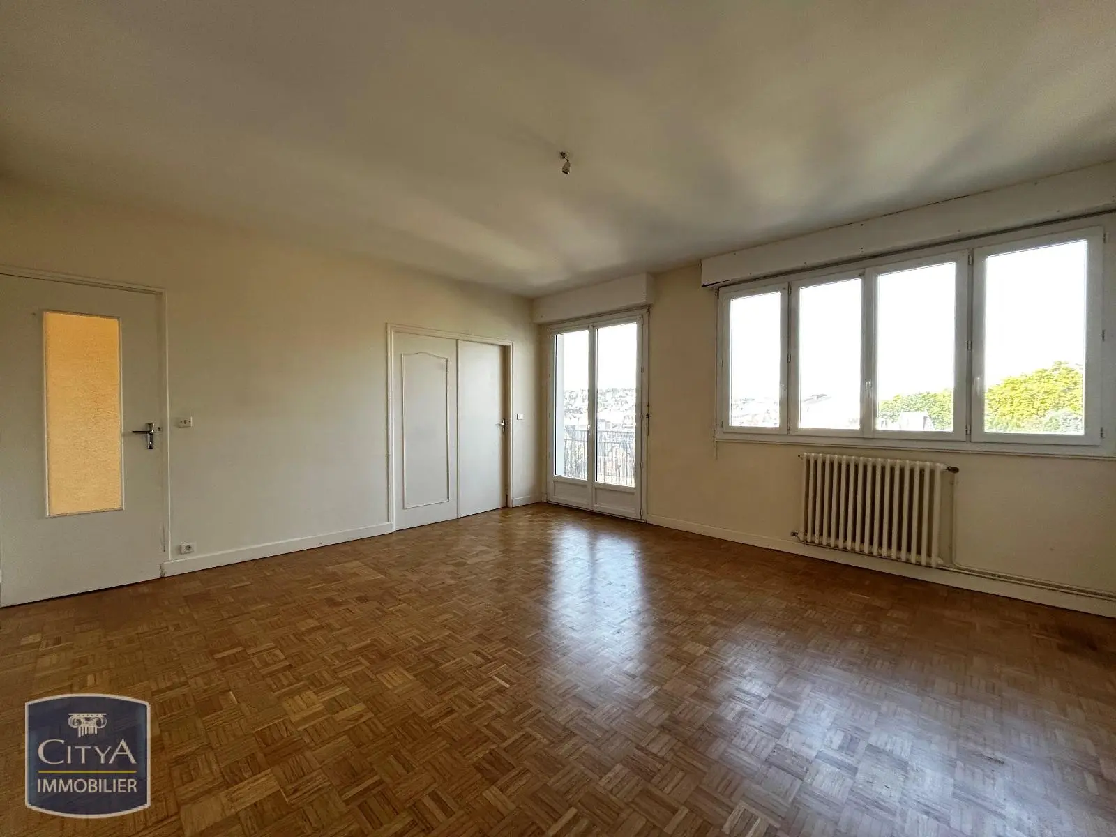 Photo 1 Appartement 4 pièces 81.75m²
