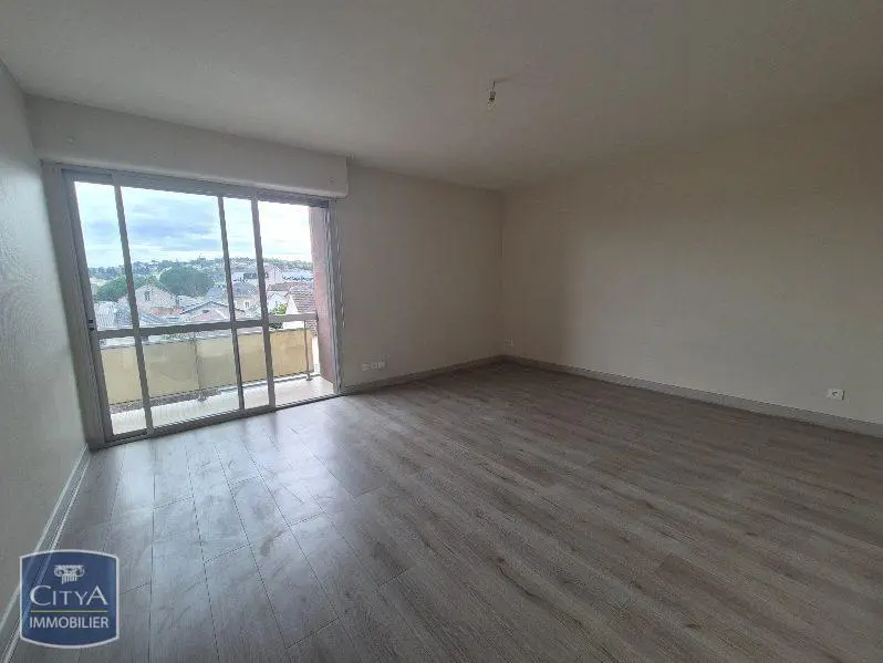 Photo 3 Appartement 1 pièce 34.13m²