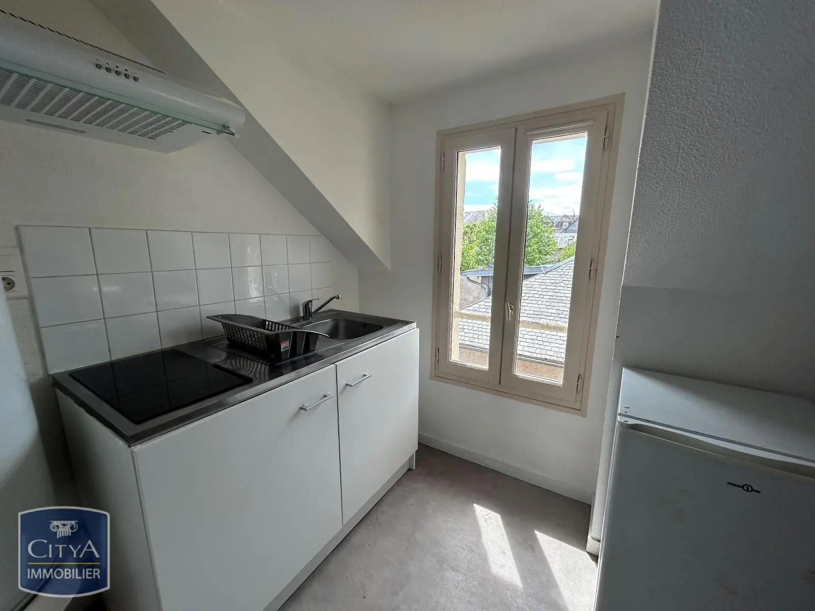 Photo 2 Appartement 1 pièce 21.76m²