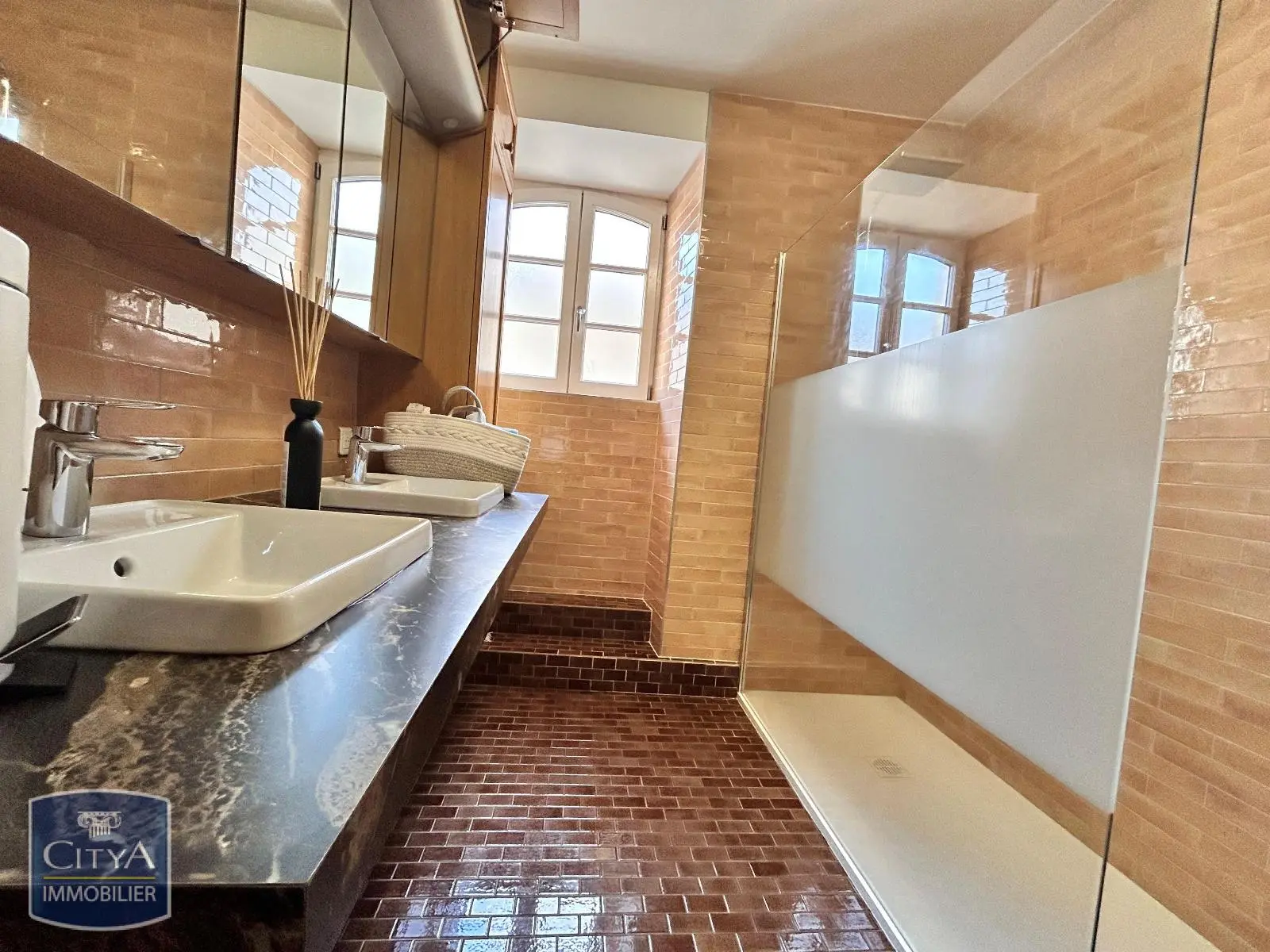 Photo 3 Appartement 3 pièces 92m²