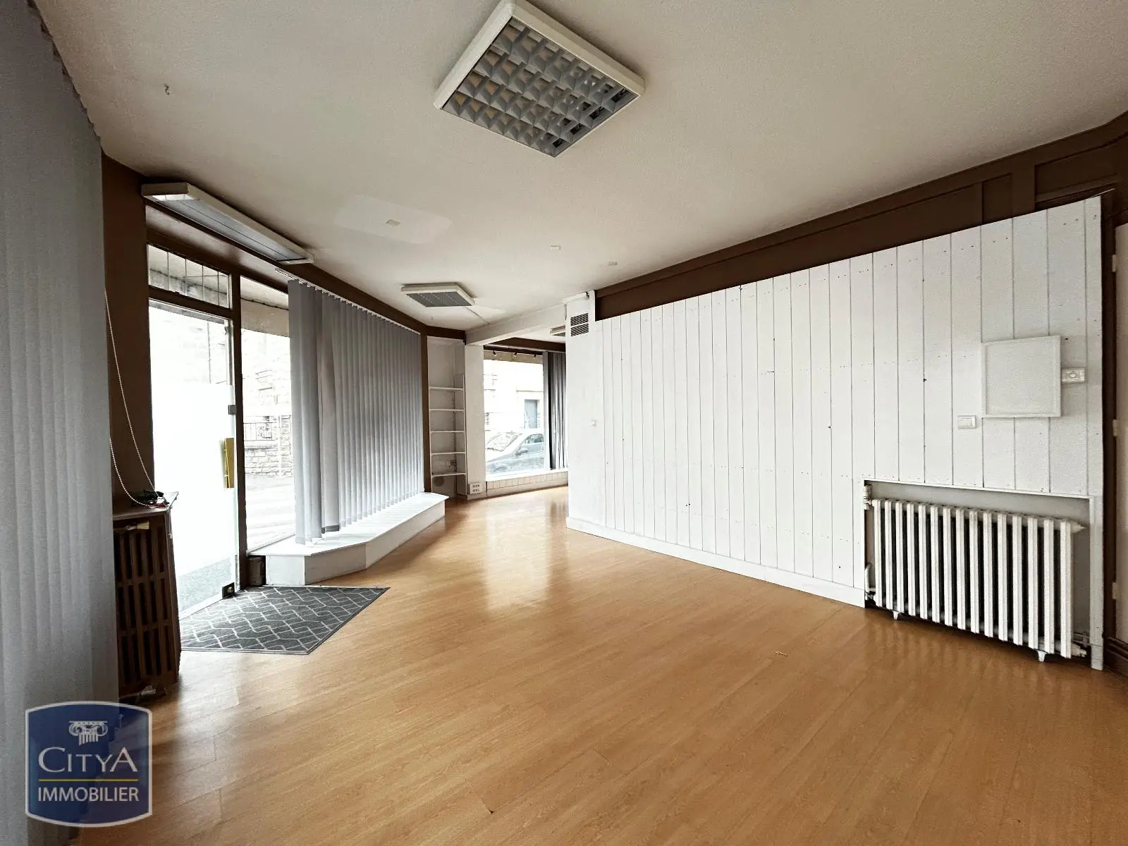 Photo 2 Local Commercial 65m²