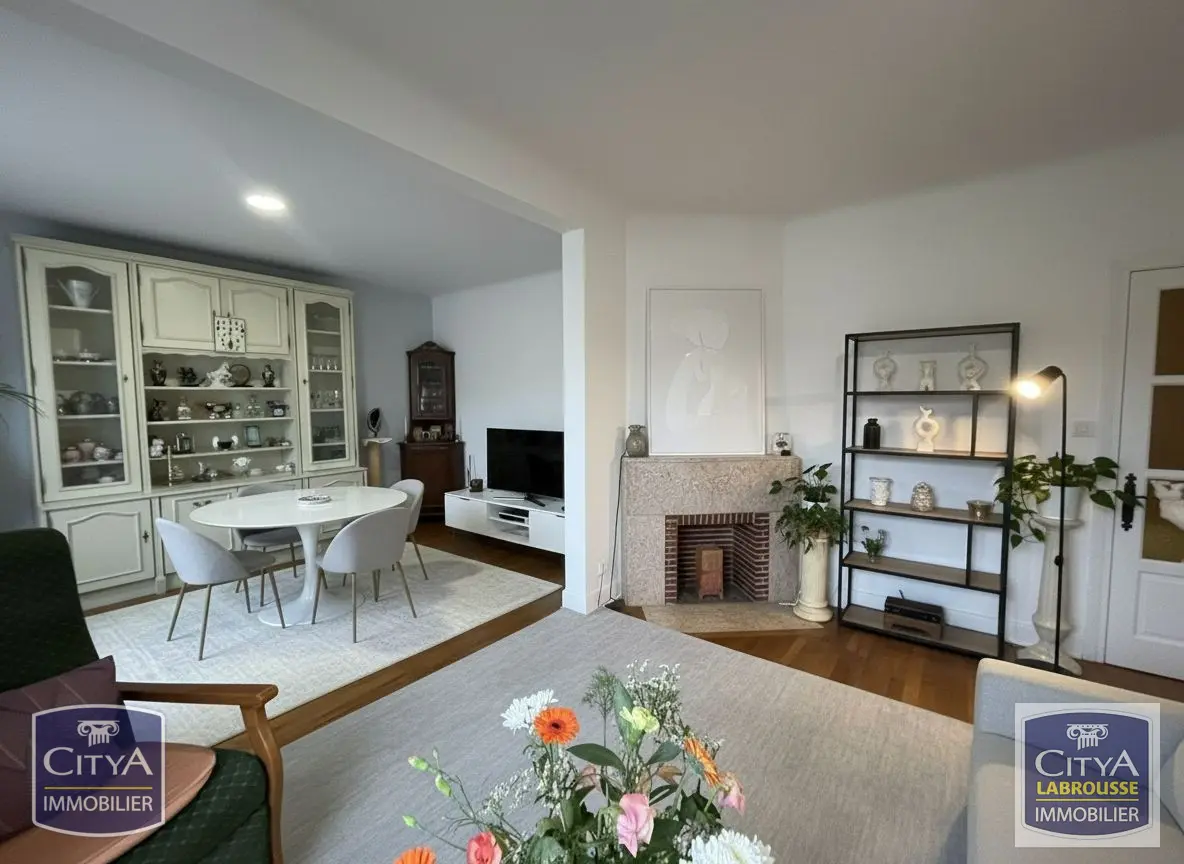 Photo 8 Immeuble 208m²