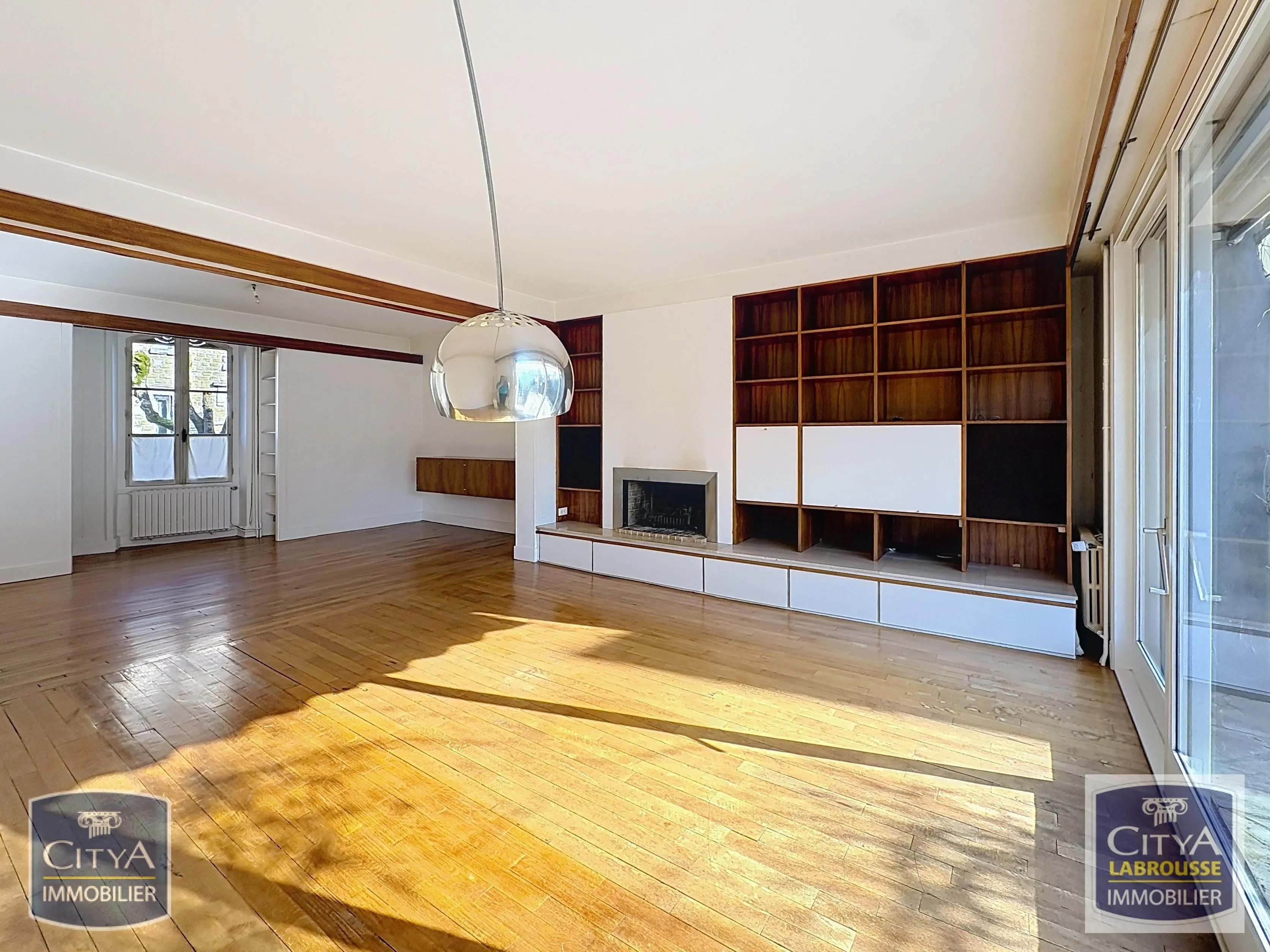 Photo 9 Maison 8 pièces 234m²