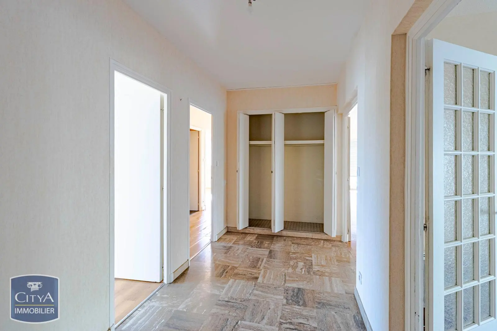 Photo 19 Appartement 5 pièces 106.24m²