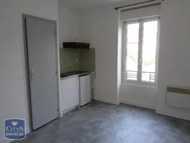 Illustration pour Immeuble 130m² Photo Immeuble 130m²