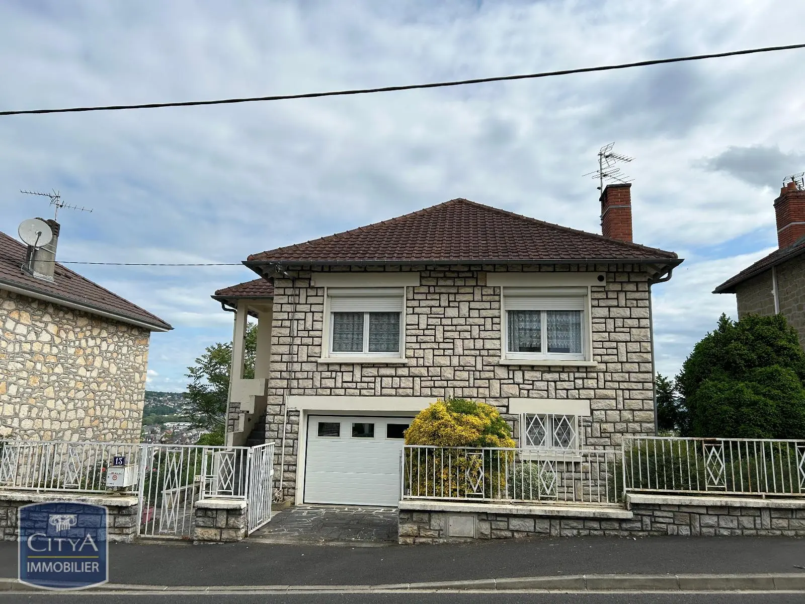 Photo 1 Maison 3 pièces 66m²