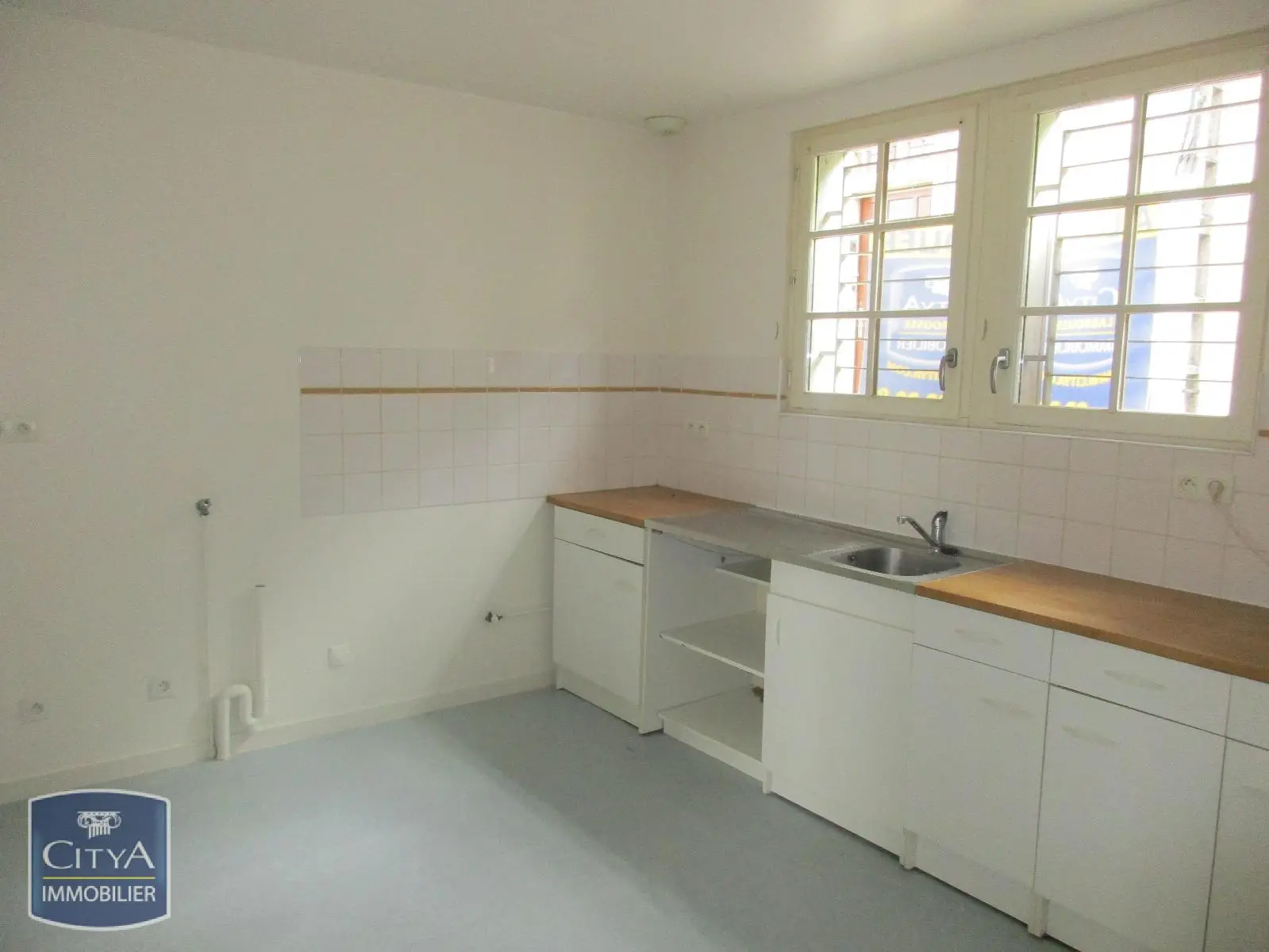 Photo 3 Immeuble 145m²