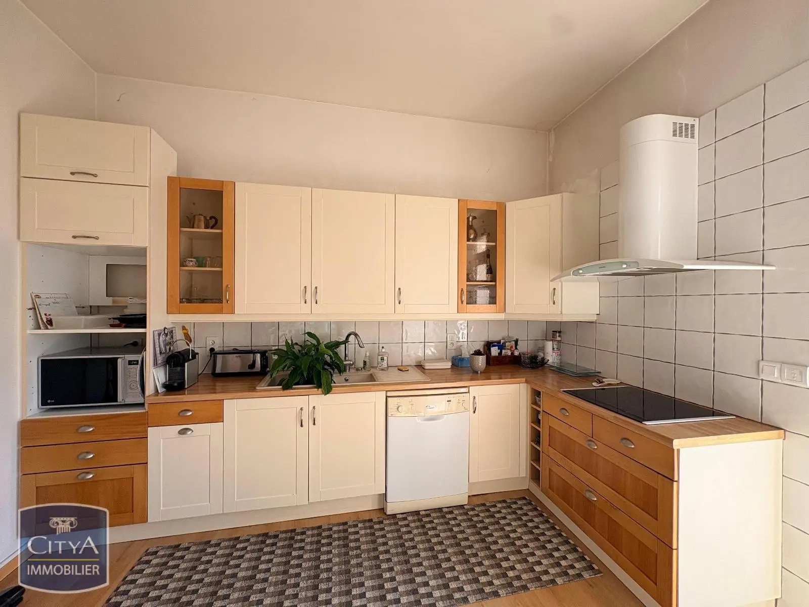 Photo 3 Immeuble 340m²