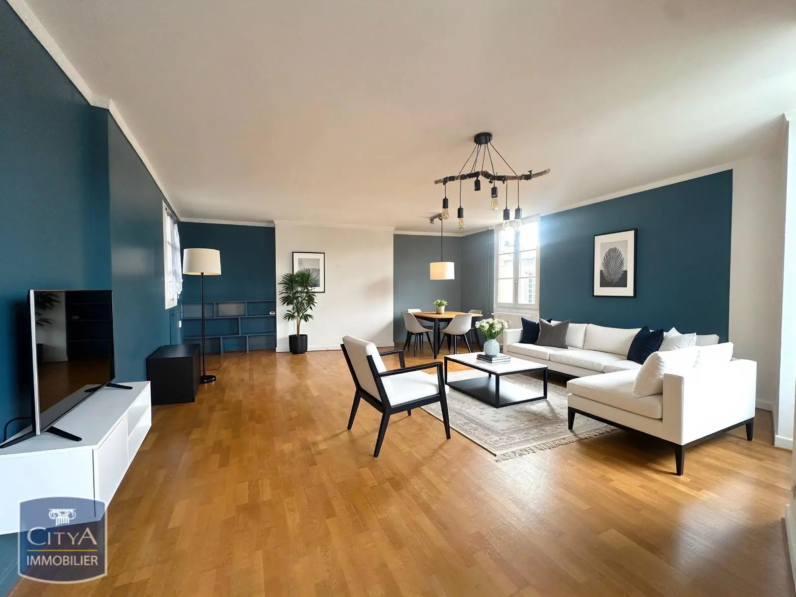 Photo 2 Immeuble 193.3m²