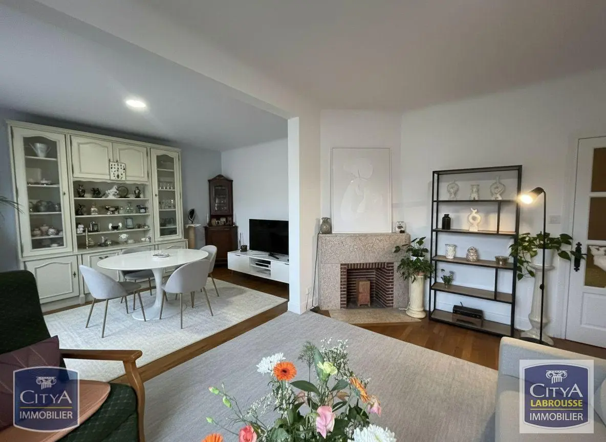 Photo 5 Immeuble 208m²