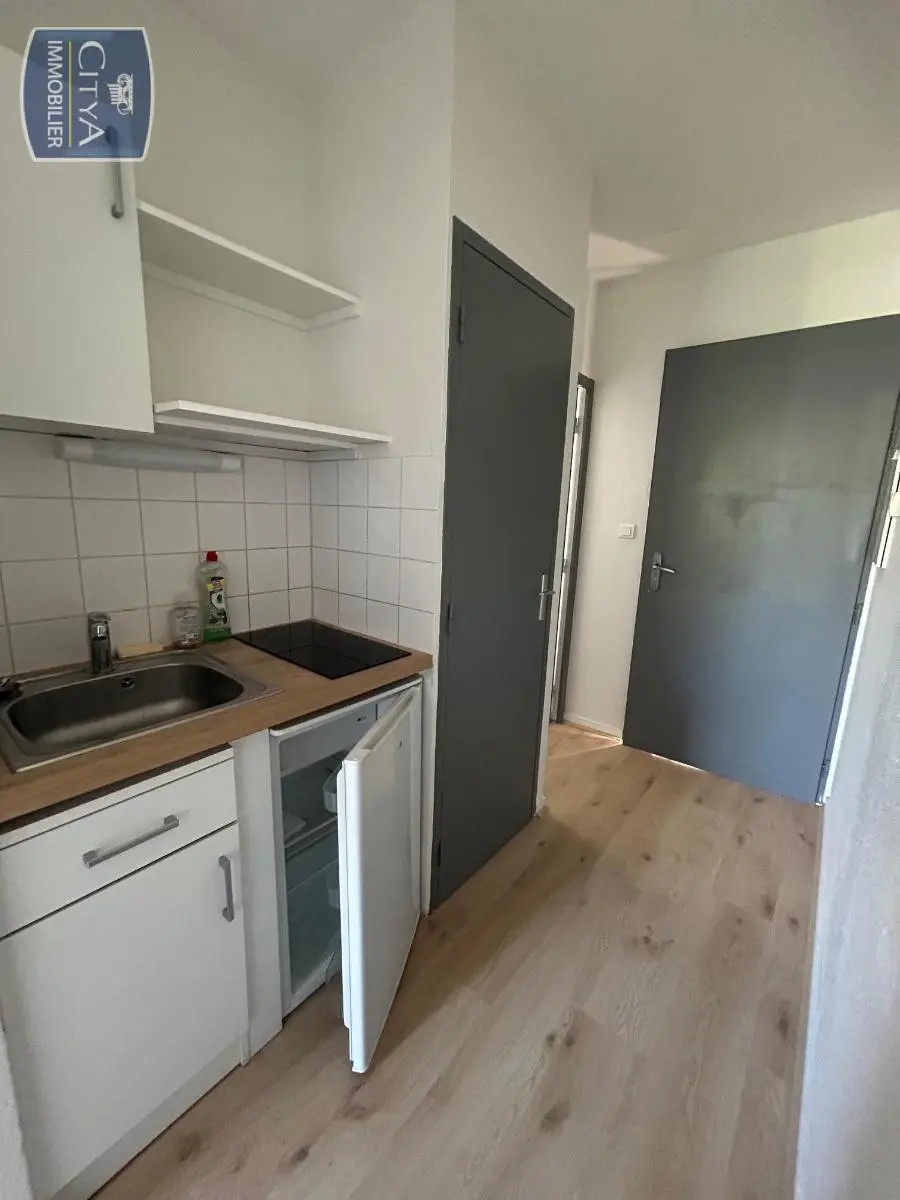 Photo 3 Appartement 1 pièce 20.92m²