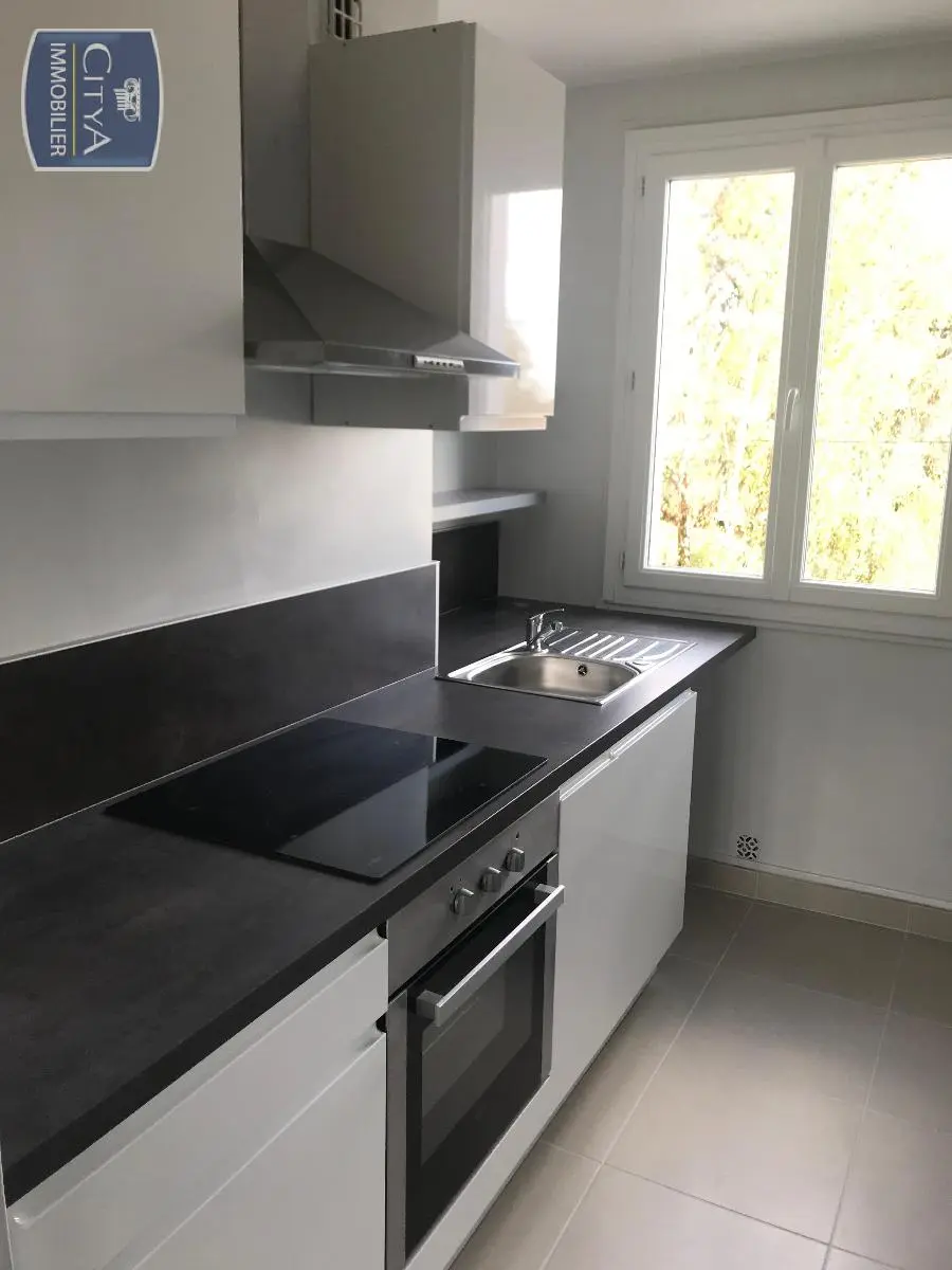 Photo 1 Appartement 4 pièces 65.58m²