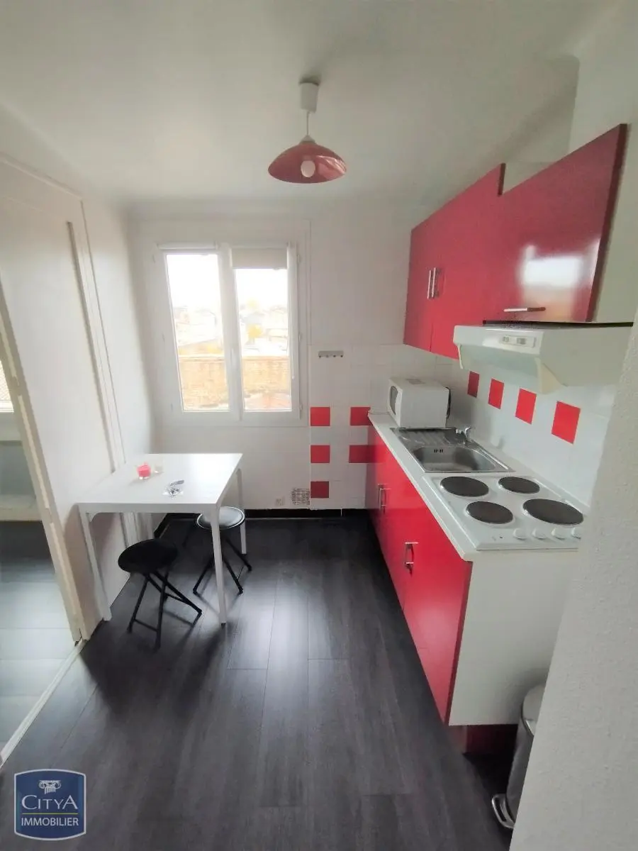 Photo 2 Appartement 1 pièce 31.44m²