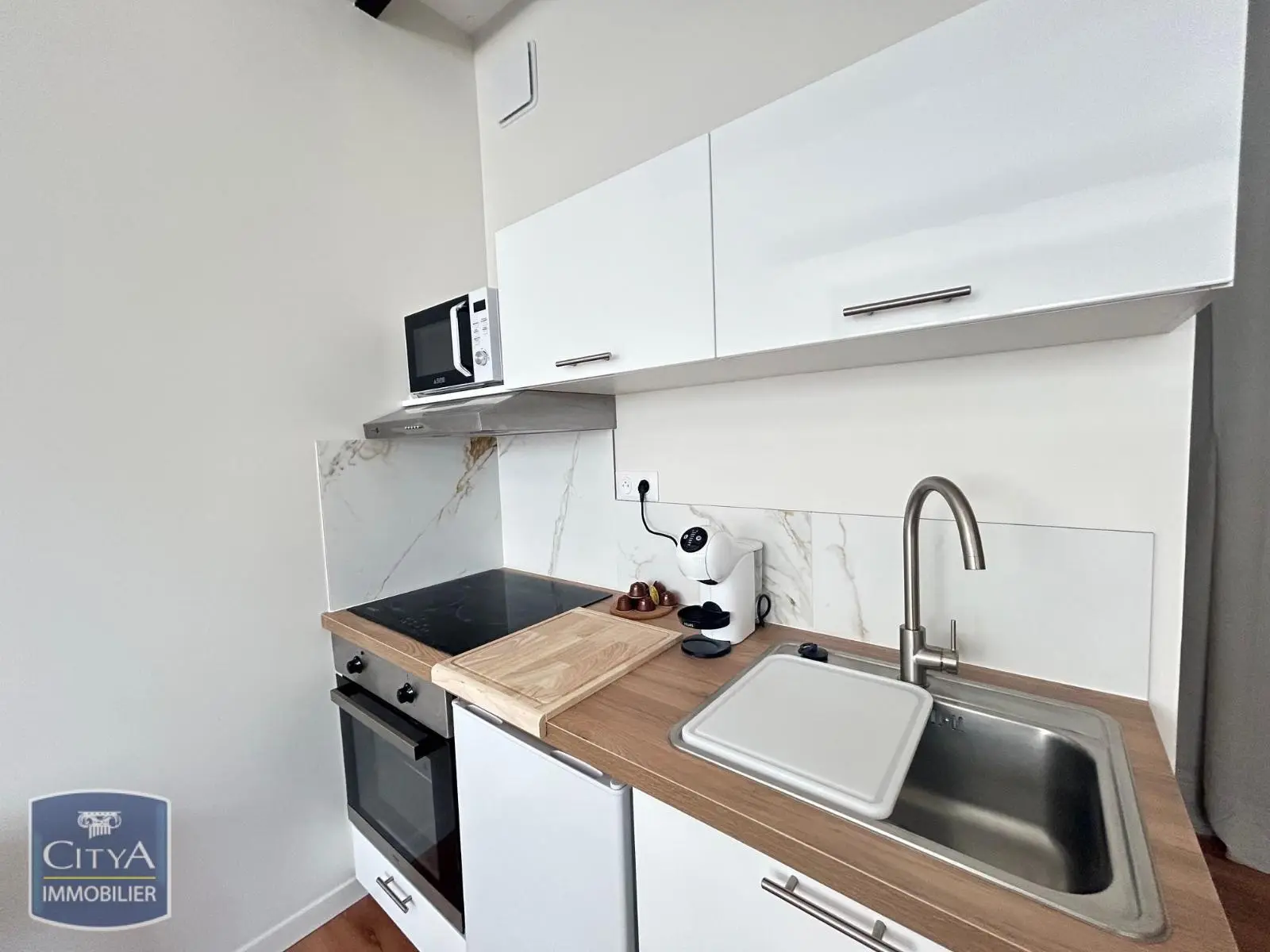 Photo 1 Appartement 1 pièce 24.23m²