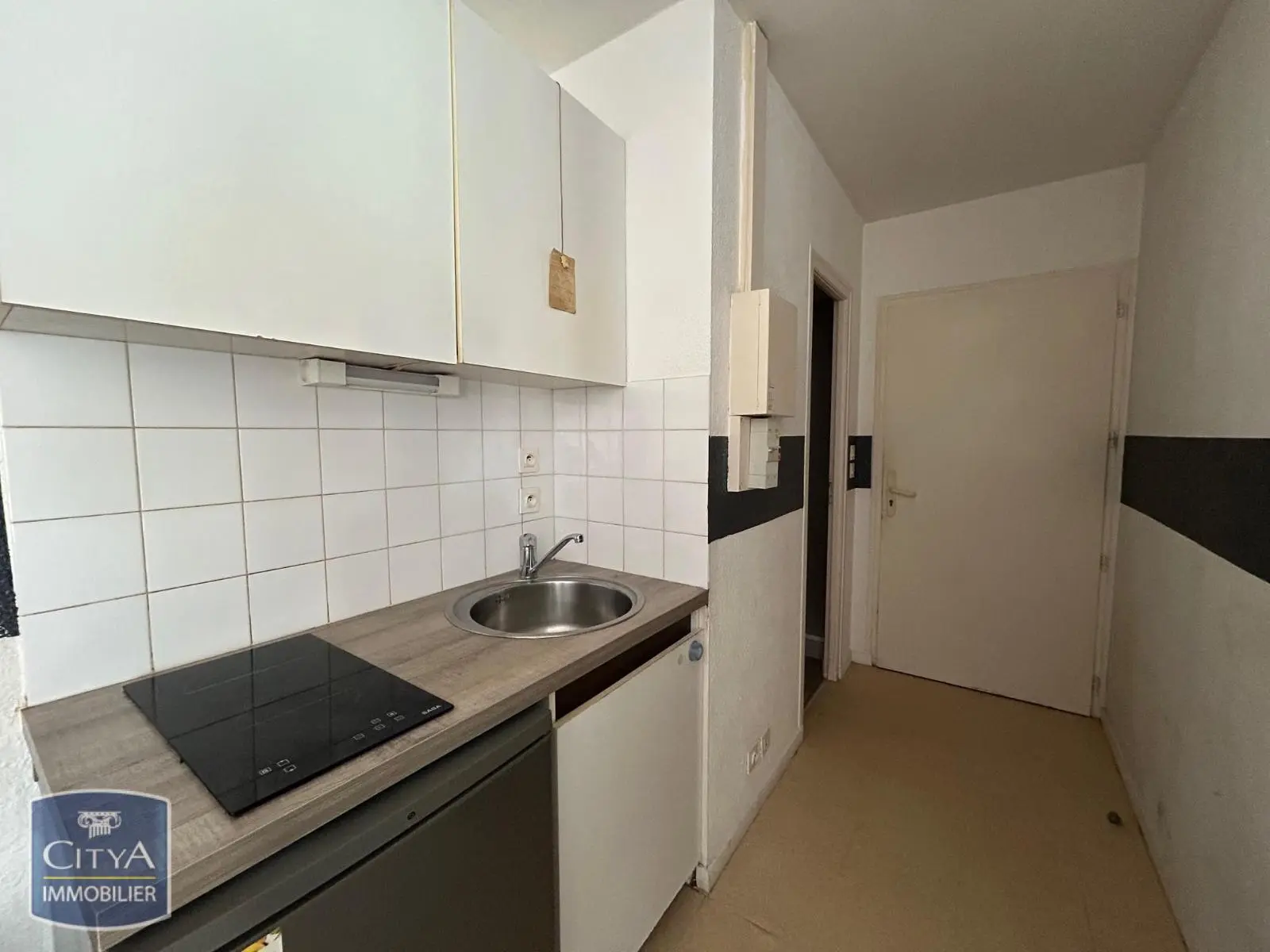 Photo 1 Appartement 1 pièce 24.64m²
