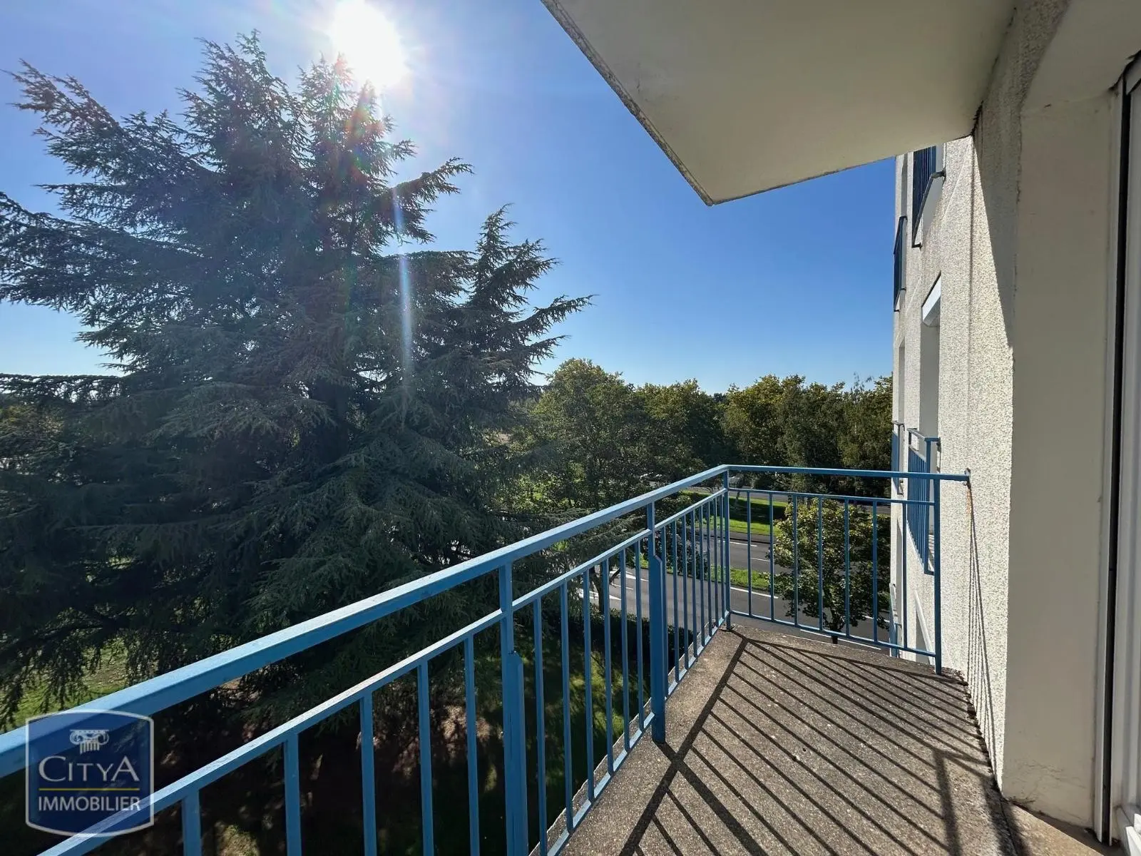 Photo 1 Appartement 1 pièce 27.68m²