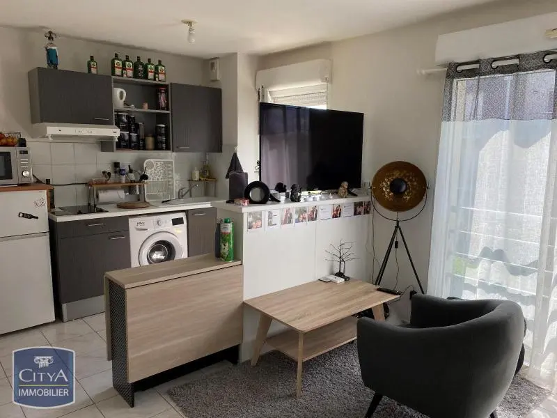 Photo 1 Appartement 1 pièce 28.02m²
