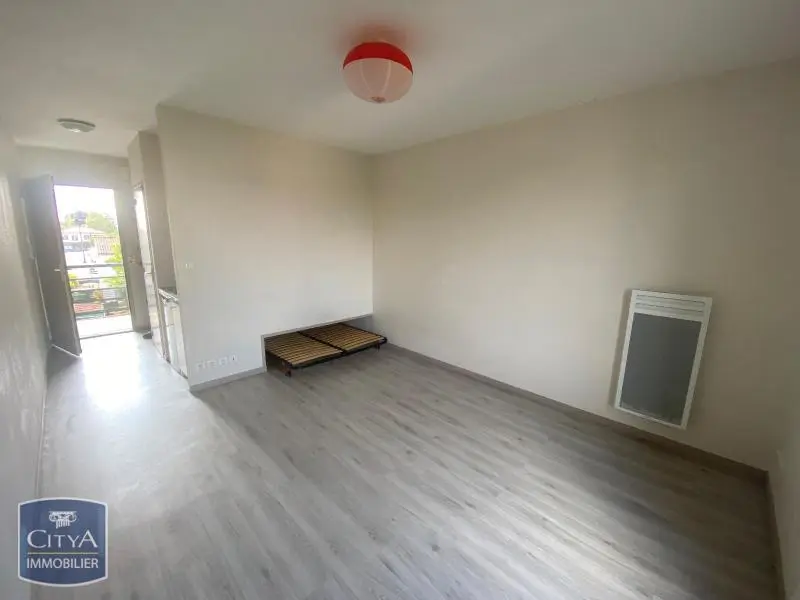 Photo 2 Appartement 1 pièce 21.58m²