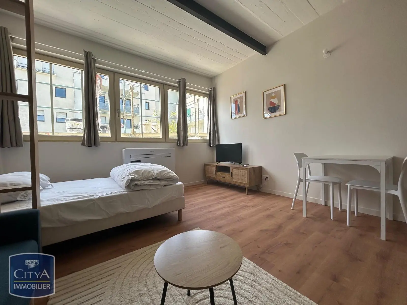 Photo 2 Appartement 1 pièce 24.23m²