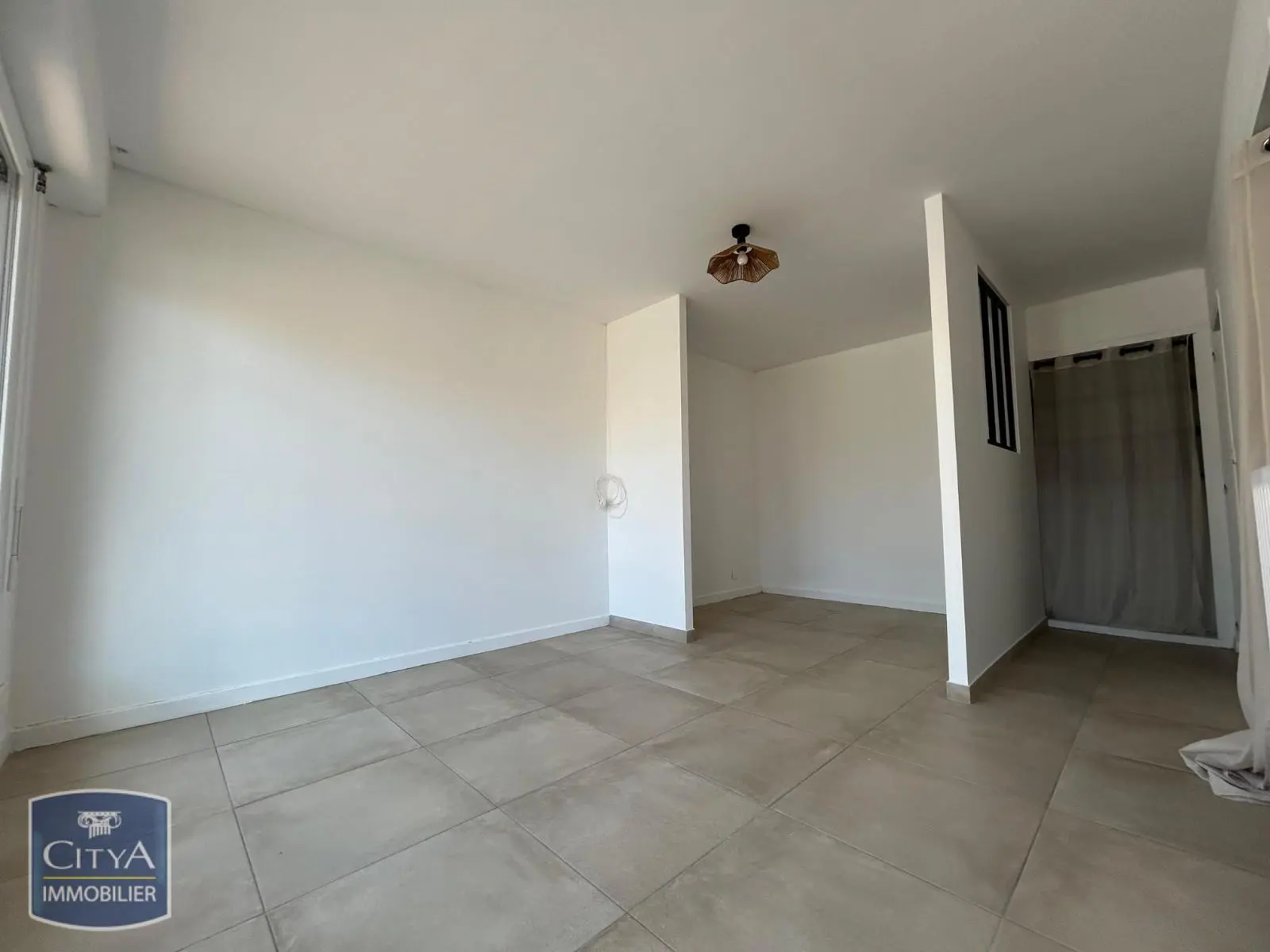 Photo 2 Appartement 1 pièce 31.16m²