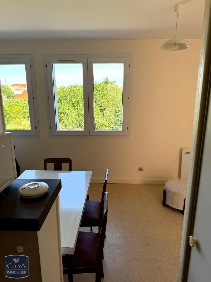 Photo 5 Appartement 1 pièce 23.87m²