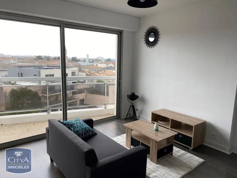 Photo 3 Appartement 1 pièce 30.82m²