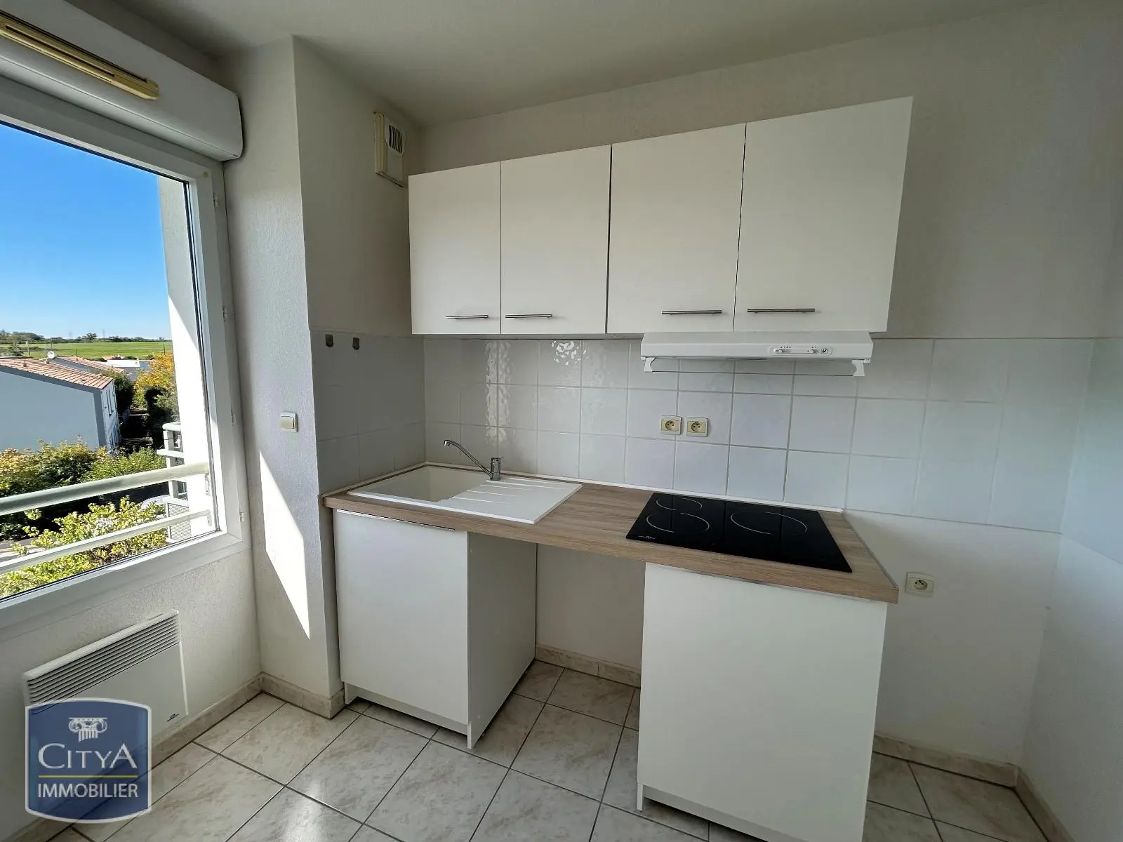 Photo 1 Appartement 1 pièce 28m²