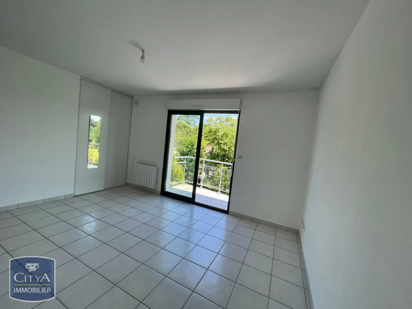 Photo 1 Appartement 1 pièce 25.4m²