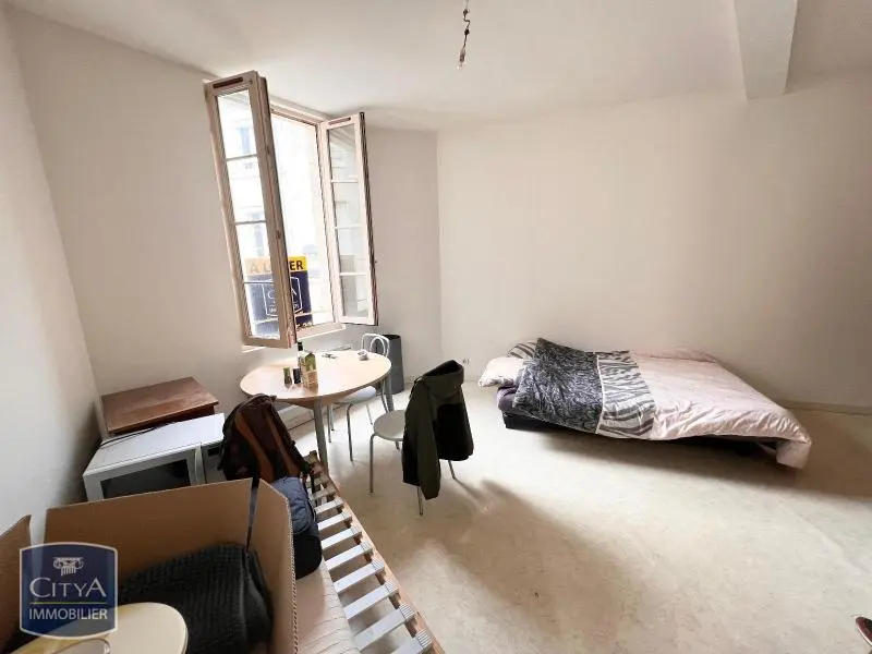 Photo 1 Appartement 1 pièce 23.81m²
