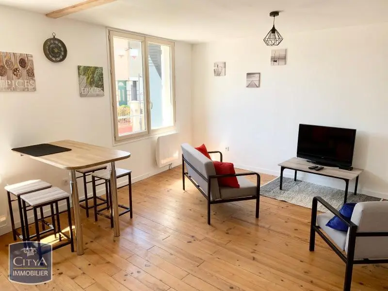 Photo 1 Appartement 1 pièce 12.94m²