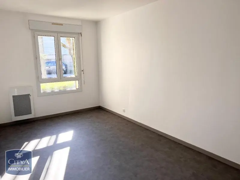 Photo 2 Appartement 1 pièce 24.45m²