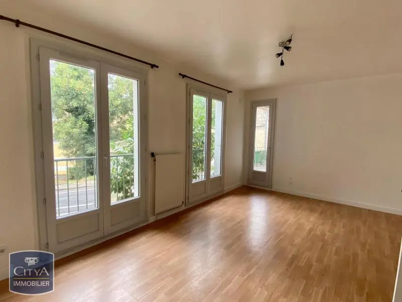 Photo 1 Appartement 1 pièce 33.51m²
