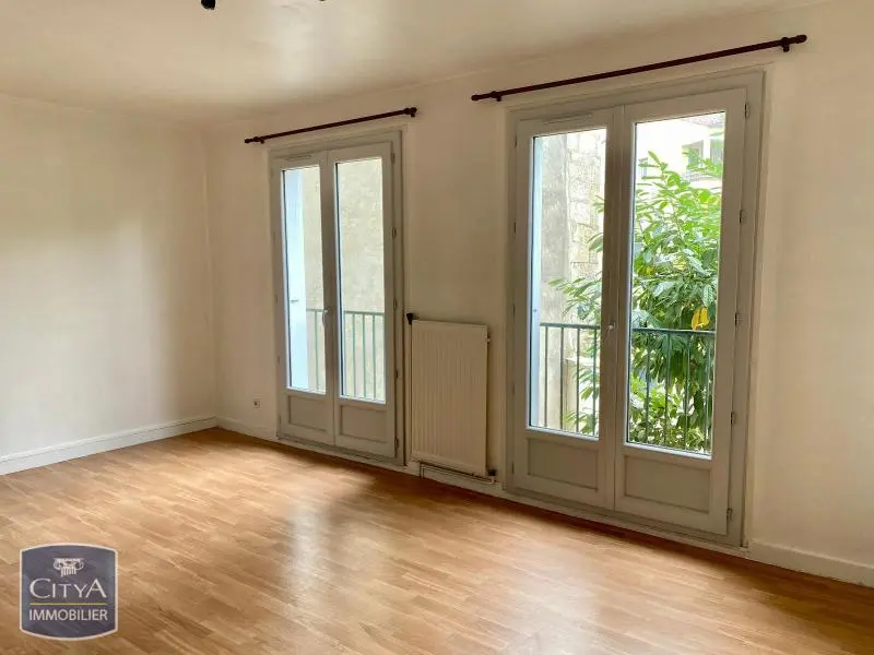 Photo 2 Appartement 1 pièce 33.51m²