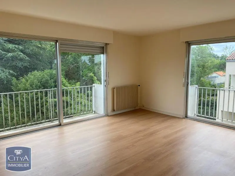 Photo 1 Appartement 4 pièces 97.47m²