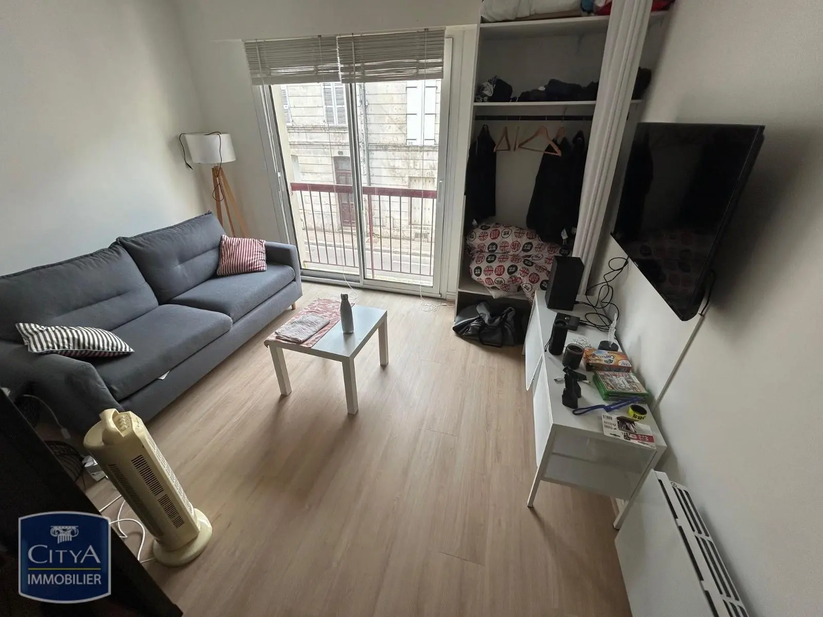 Photo 1 Appartement 1 pièce 21.24m²