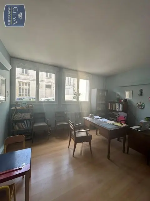 Photo 5 Local Professionnel 5 pièces 123m²