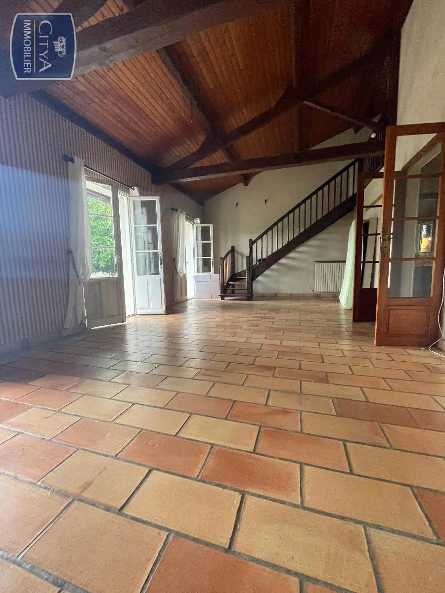 Photo 5 Maison 7 pièces 160m²