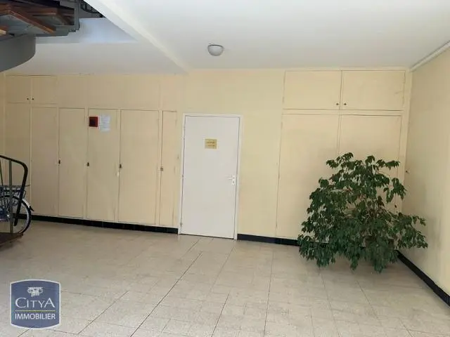 Photo 2 Local Professionnel 5 pièces 123m²