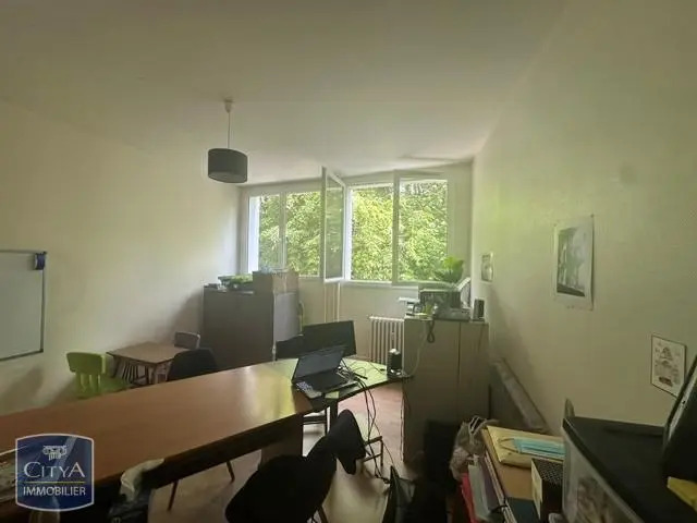 Photo 3 Local Professionnel 5 pièces 123m²