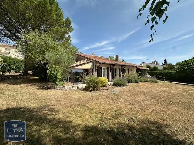 Photo 1 Maison 7 pièces 160m²