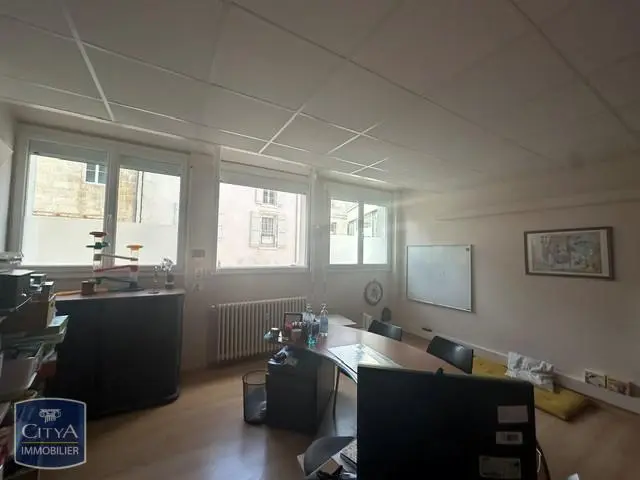 Photo 4 Local Professionnel 5 pièces 123m²