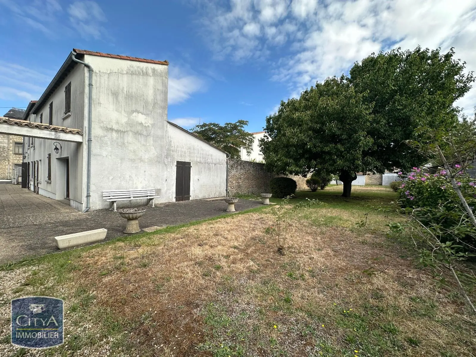 Photo 1 Maison 4 pièces 146m²