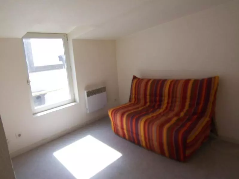 Photo 2 Appartement 1 pièce 15.1m²